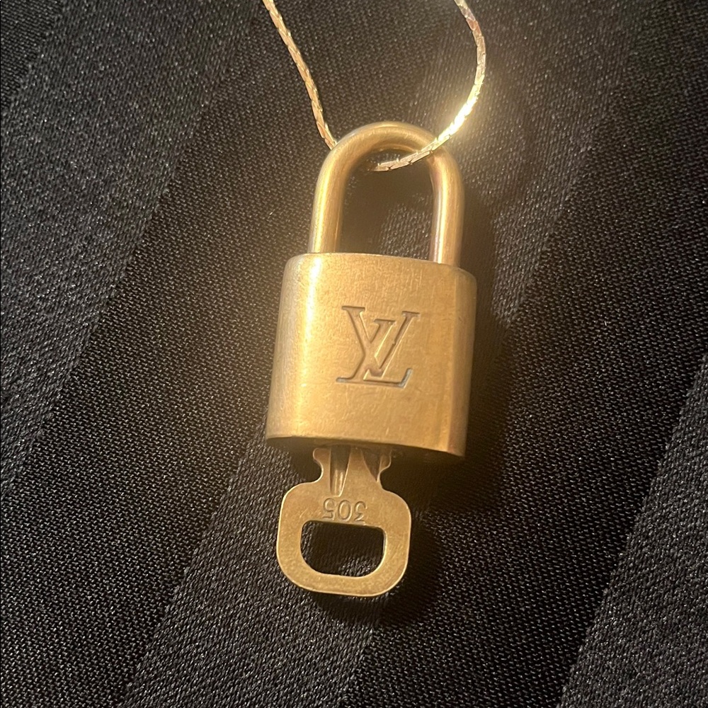Louis Vuitton Luxurious Gold Padlock Free 14K Gold Plated Necklace